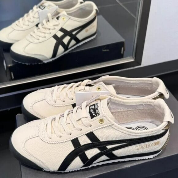 Onitsuka Tiger by Asics Women's Winter Boots - Cream - Picture 1 of 6